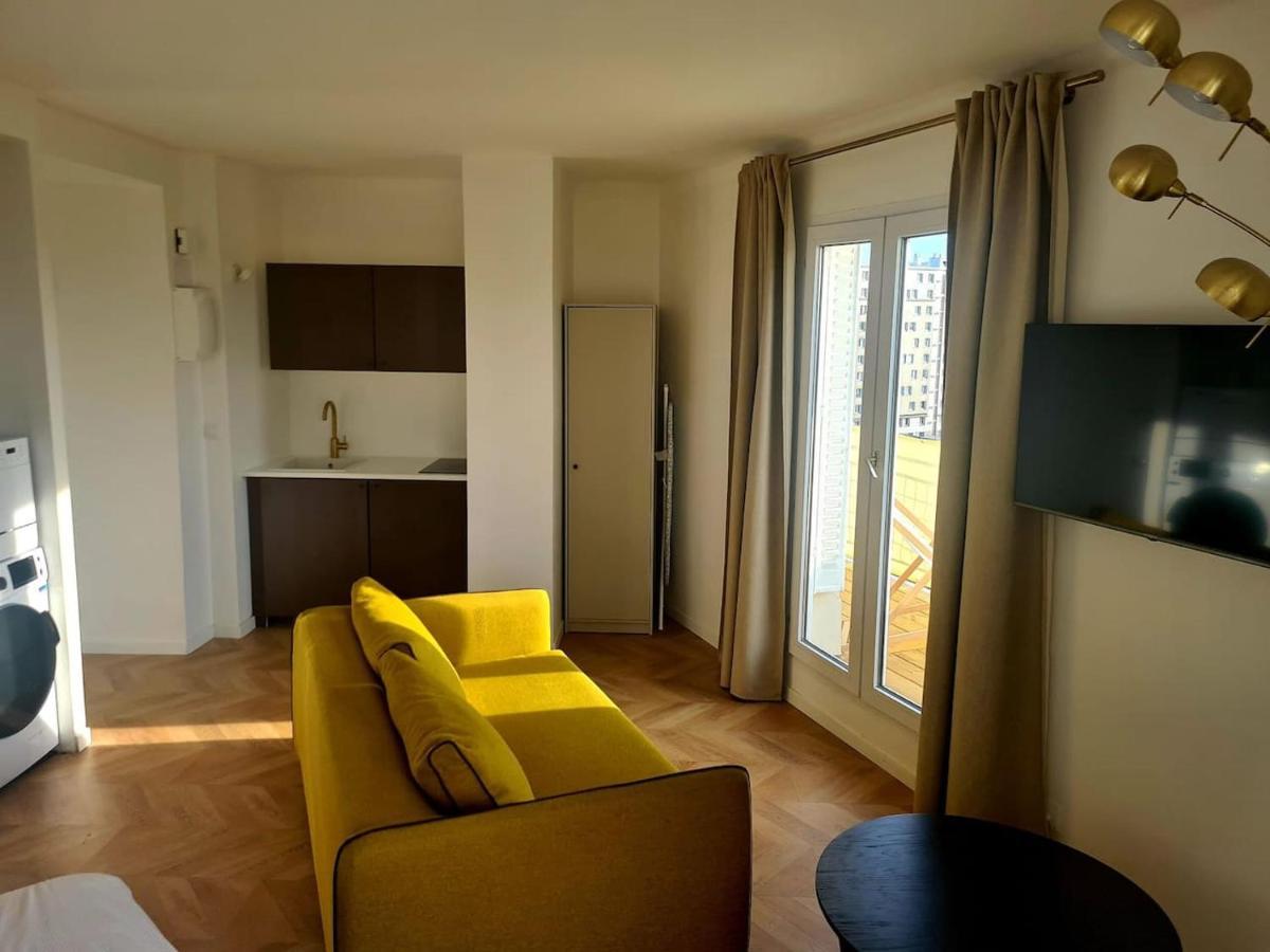 Paris Balcony Top Floor Room エクステリア 写真