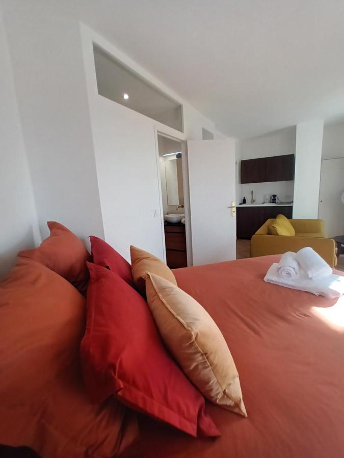 Paris Balcony Top Floor Room エクステリア 写真
