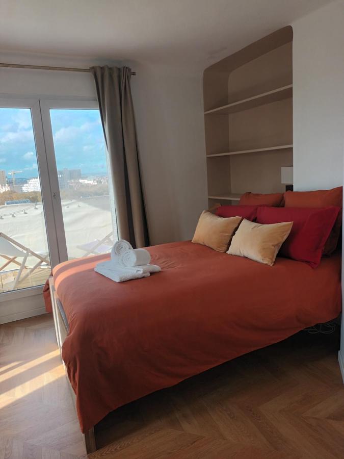 Paris Balcony Top Floor Room エクステリア 写真