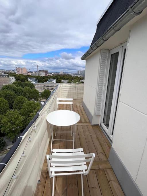 Paris Balcony Top Floor Room エクステリア 写真